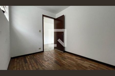 Casa à venda com 3 quartos, 159m² em Jardim Rosa Maria, São Paulo
