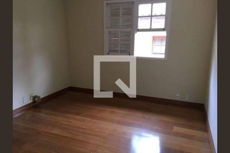 Casa à venda com 3 quartos, 300m² em Jardim Rosa Maria, São Paulo