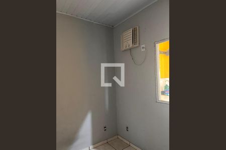 Quarto de casa para alugar com 3 quartos, 228m² em Vila Leopoldina, Duque de Caxias