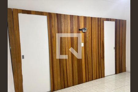 Quarto de casa para alugar com 2 quartos, 72m² em Posse, Nova Iguaçu