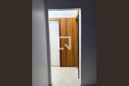 Corredor de casa para alugar com 2 quartos, 72m² em Posse, Nova Iguaçu