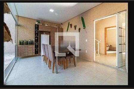 Casa à venda com 4 quartos, 329m² em Jardim Florida, Barueri