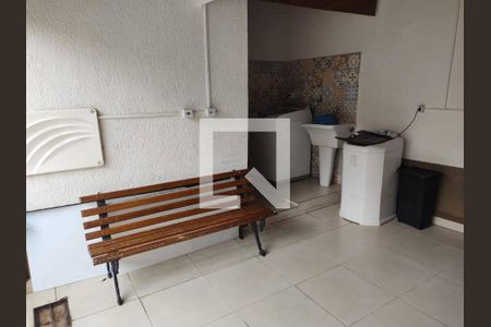 Casa à venda com 2 quartos, 190m² em Vila Zulmira, São Paulo