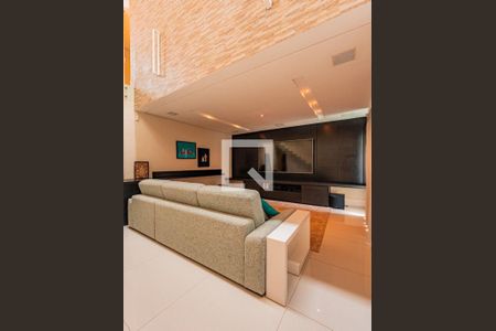 Casa à venda com 4 quartos, 420m² em Alphaville, Barueri
