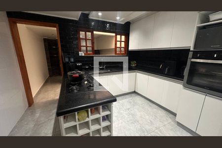 Casa para alugar com 3 quartos, 96m² em Jardim Sandra, São Paulo