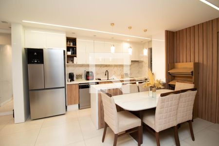 Sala de apartamento para alugar com 3 quartos, 90m² em Vila Augusta, Guarulhos