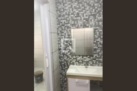 Banheiro de casa para alugar com 2 quartos, 60m² em Santíssimo, Rio de Janeiro