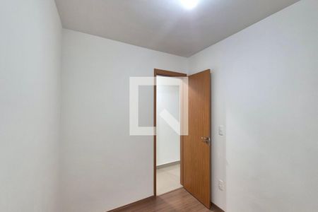 Quarto 1  de apartamento para alugar com 2 quartos, 44m² em Vila Satúrnia, Campinas