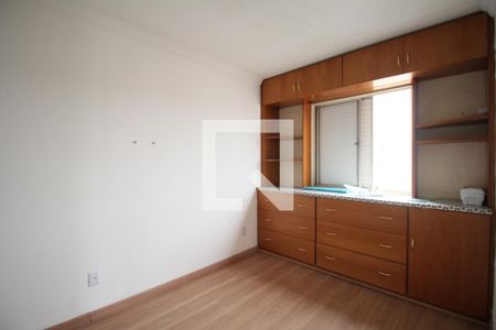 Quarto 1 de apartamento para alugar com 2 quartos, 52m² em Jardim Umarizal, São Paulo