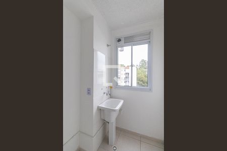 Sala/Cozinha/Área de Serviço  de apartamento à venda com 2 quartos, 41m² em Cidade Líder, São Paulo