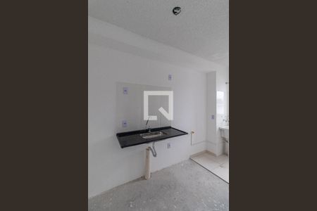 Sala/Cozinha/Área de Serviço  de apartamento à venda com 2 quartos, 41m² em Cidade Líder, São Paulo