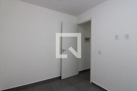 Quarto 2 de apartamento para alugar com 2 quartos, 42m² em Vila Penteado, São Paulo