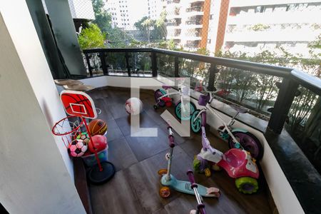 Varanda gourmet de apartamento para alugar com 3 quartos, 239m² em Vila Morumbi, São Paulo