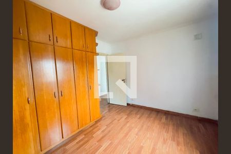 Quarto 2 de casa à venda com 3 quartos, 250m² em Jardim Santa Clara, Guarulhos