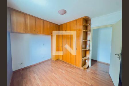 Quarto 2 de casa à venda com 3 quartos, 250m² em Jardim Santa Clara, Guarulhos