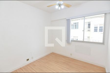 Quarto de apartamento à venda com 2 quartos, 73m² em Grajaú, Rio de Janeiro