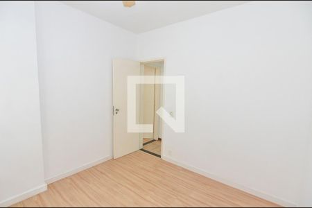 Quarto de apartamento à venda com 2 quartos, 73m² em Grajaú, Rio de Janeiro