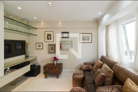 Sala de TV de apartamento à venda com 3 quartos, 180m² em Funcionários, Belo Horizonte