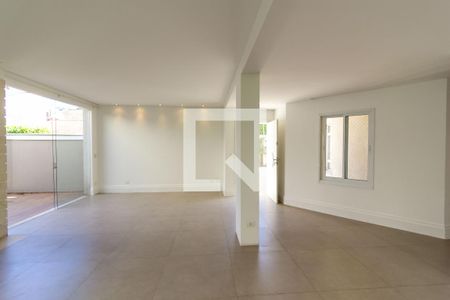 Sala de Estar de casa de condomínio à venda com 4 quartos, 638m² em Granja Julieta, São Paulo