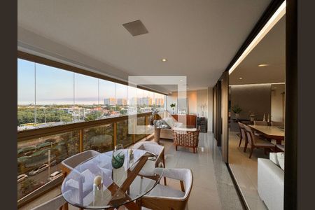 Varanda de apartamento à venda com 3 quartos, 180m² em Barra da Tijuca, Rio de Janeiro