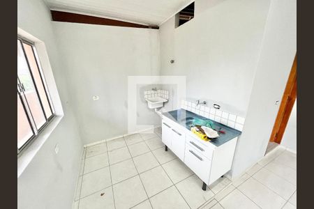 Cozinha e Área de Serviço de casa para alugar com 1 quarto, 48m² em Vila Diva, São Paulo