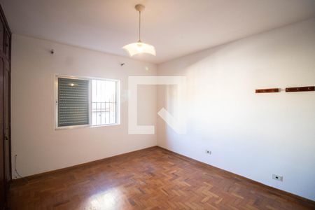 QUARTO 1 de casa à venda com 3 quartos, 163m² em Chora Menino, São Paulo