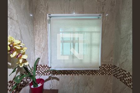Janela - Lavabo de casa de condomínio à venda com 5 quartos, 319m² em Taquara, Rio de Janeiro