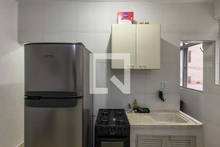 Cozinha  de apartamento para alugar com 1 quarto, 37m² em Guilhermina, Praia Grande