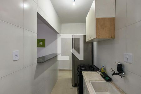 Cozinha  de apartamento para alugar com 1 quarto, 37m² em Guilhermina, Praia Grande
