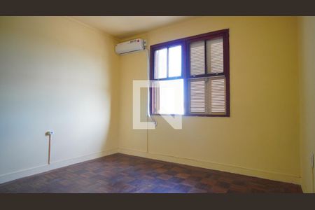 Quarto 1 de apartamento para alugar com 2 quartos, 58m² em São Geraldo, Porto Alegre