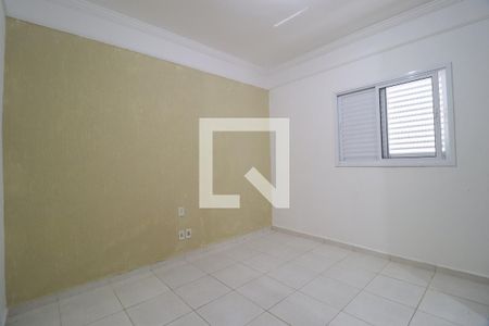 Quarto 2 de apartamento para alugar com 2 quartos, 58m² em Jardim Holanda, Uberlândia