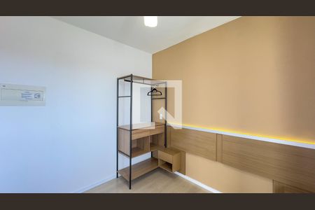Quarto 1 de apartamento para alugar com 2 quartos, 32m² em Jardim Aeroporto, São Paulo