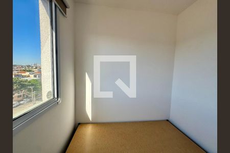Quarto 1 de apartamento para alugar com 2 quartos, 32m² em Jardim Aeroporto, São Paulo