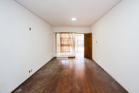 Casa para alugar com 3 quartos, 100m² em Vila Cordeiro, São Paulo