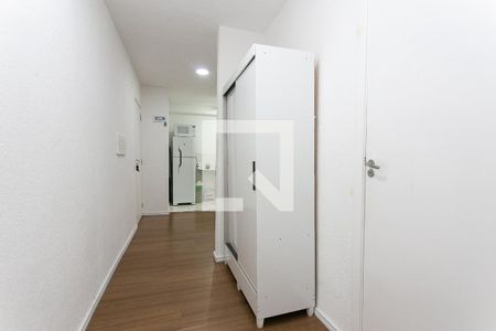 Corredor de apartamento para alugar com 1 quarto, 43m² em Jardim America da Penha, São Paulo