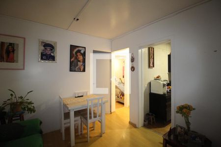 Sala de apartamento à venda com 2 quartos, 43m² em Jardim do Salso, Porto Alegre