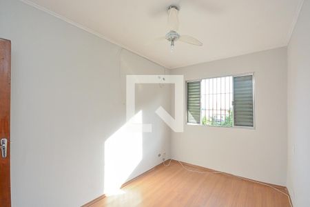 Quarto 1 de casa para alugar com 3 quartos, 80m² em Jardim Ana Lucia, São Paulo