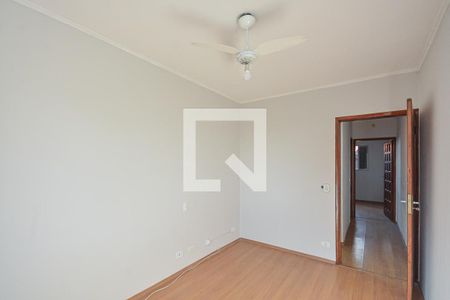 Quarto 1 de casa para alugar com 3 quartos, 80m² em Jardim Ana Lucia, São Paulo