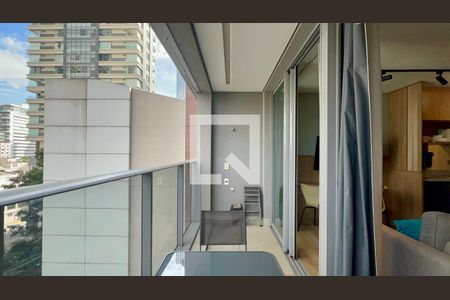 Varanda de kitnet/studio para alugar com 1 quarto, 29m² em Pinheiros, São Paulo