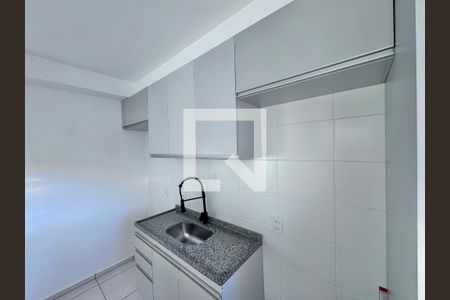 Cozinha e Área de Serviço de apartamento à venda com 2 quartos, 43m² em Recreio dos Bandeirantes, Rio de Janeiro