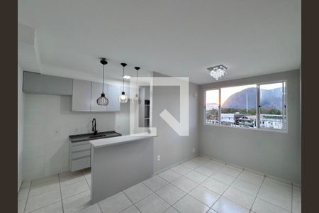 Sala de apartamento à venda com 2 quartos, 43m² em Recreio dos Bandeirantes, Rio de Janeiro