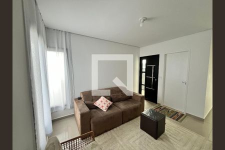 Casa de Condomínio para alugar com 3 quartos, 150m² em Jardim Atalaia, Cotia