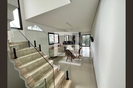 Casa de Condomínio para alugar com 3 quartos, 150m² em Jardim Atalaia, Cotia