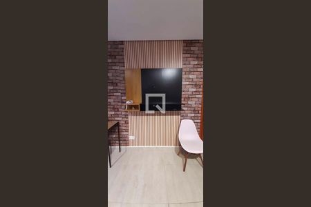 Sala de apartamento para alugar com 1 quarto, 28m² em Jardim Ivana, São Paulo