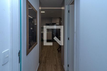 corredor para os cômodos_2 de apartamento para alugar com 3 quartos, 73m² em Vila Nair, São Paulo