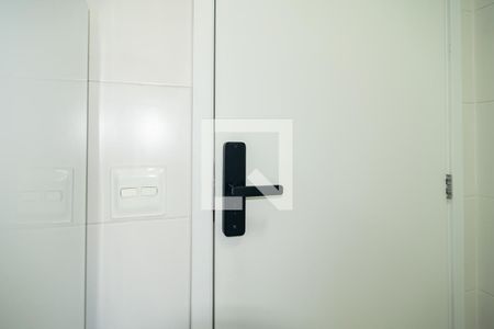 Sala / Cozinha / Área de Serviço de apartamento para alugar com 2 quartos, 38m² em Bela Vista, São Paulo