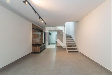 Sala de casa à venda com 2 quartos, 85m² em Santo Amaro, São Paulo