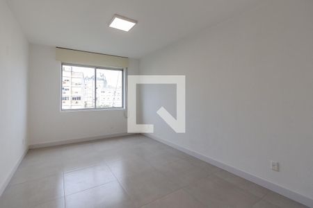 Sala/Quarto de apartamento à venda com 1 quarto, 27m² em Cidade Baixa, Porto Alegre