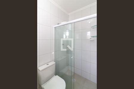 Banheiro Suíte de casa para alugar com 1 quarto, 33m² em Jardim Niteroi, São Paulo