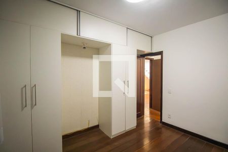 Quarto 2 de casa de condomínio para alugar com 4 quartos, 360m² em Rio do Ouro, São Gonçalo